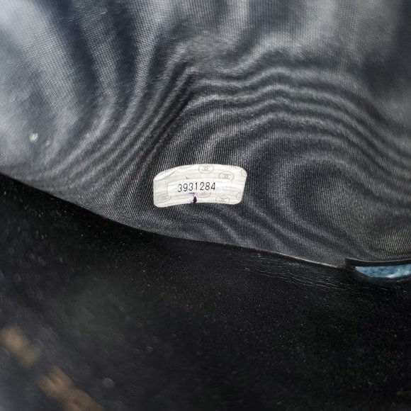 CHANEL PRICE DROP CC Monogram Bifold Wallet Black Caviar - Picture 9 of 10